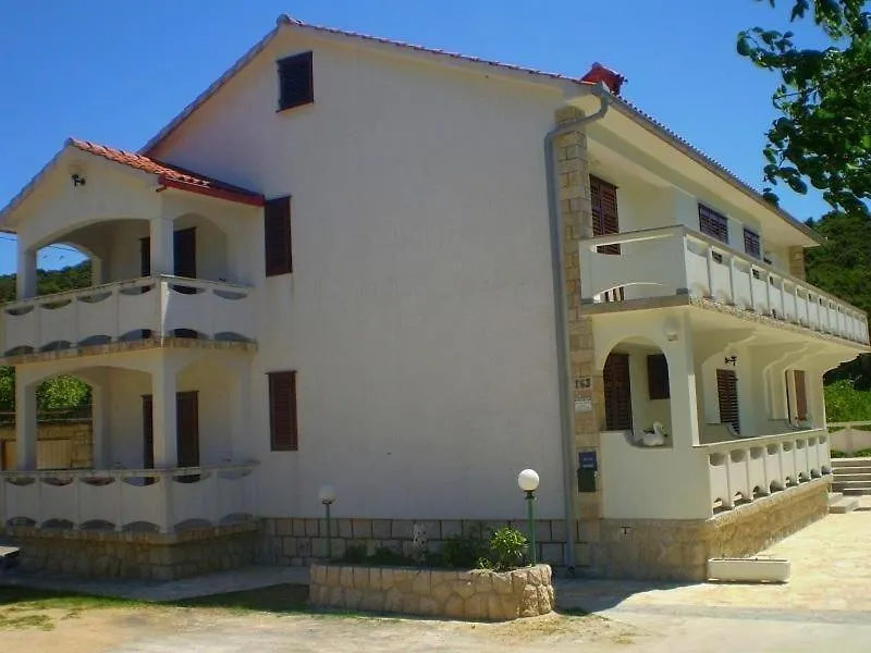Grosse Wohnung In Kampor Mit Eigenem Balkon Rab Town 0*,