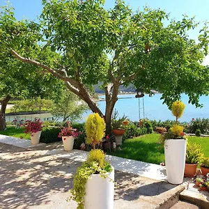 Apartment I Sobe Jusic, Rab Town